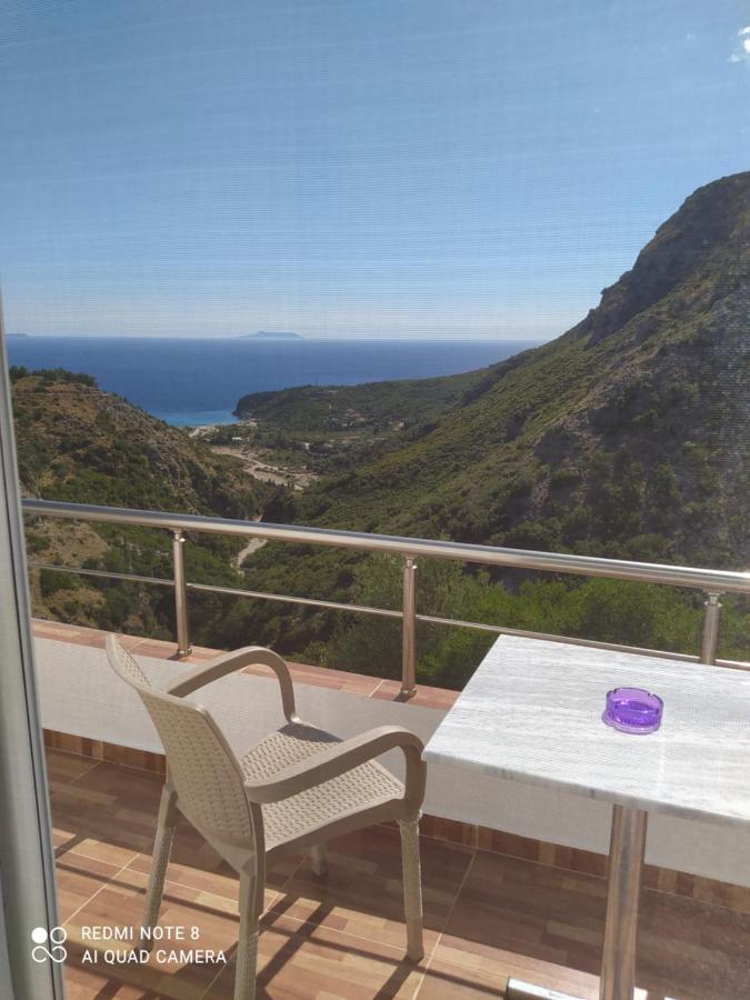 Tolis Rooms Himara Kültér fotó