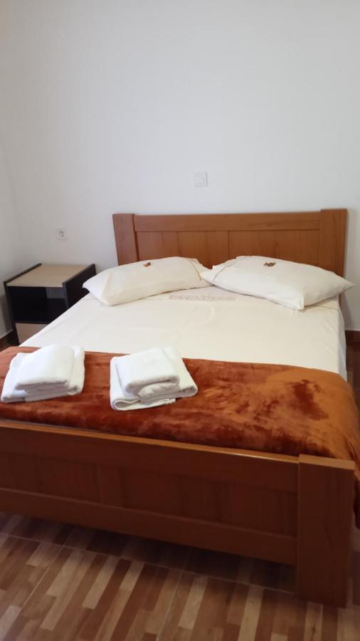 Tolis Rooms Himara Kültér fotó