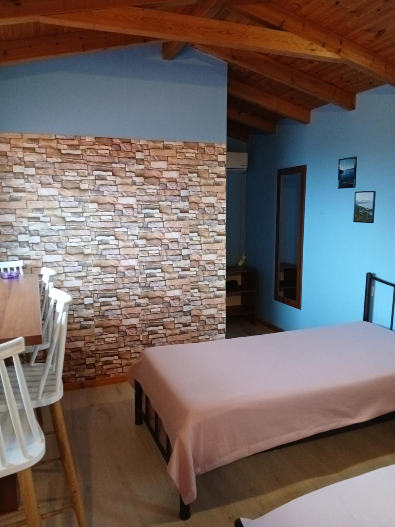 Tolis Rooms Himara Kültér fotó